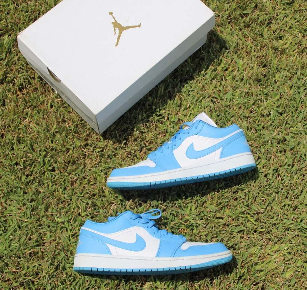 Nike Air Jordan 1 Low UNC University Blue White Sneakers with Box